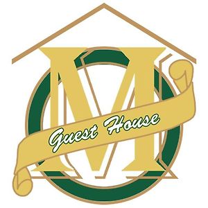 Pay-Less Guesthouse